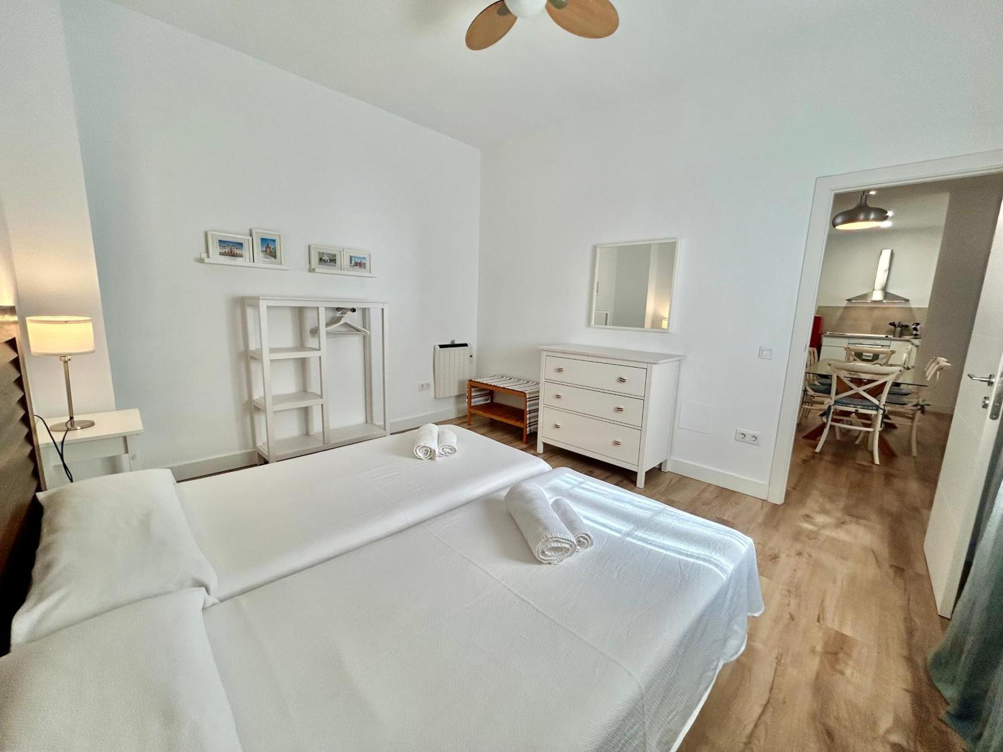 Acogedor Apt 6Pax 3Bdr 2Bth - Cozyhomesevilla5 Ngoại thất bức ảnh
